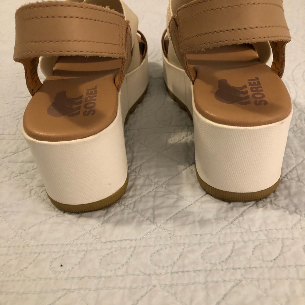 Sorel Cameron Flatform sling back sandal. Size 7. - Picture 9 of 11